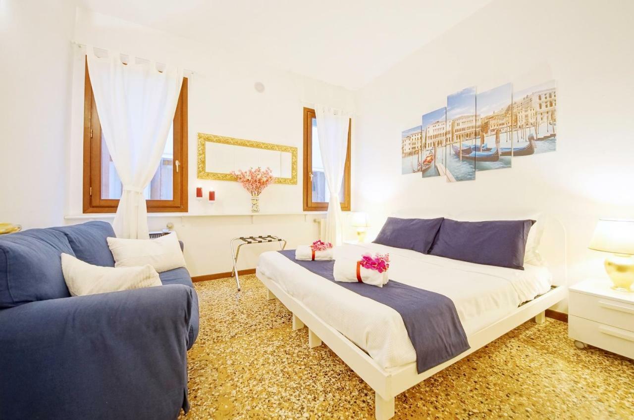 Santa Marina Rialto